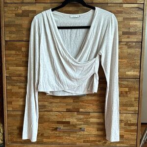 TALULA - ARITZIA - cropped long sleeve cross front top